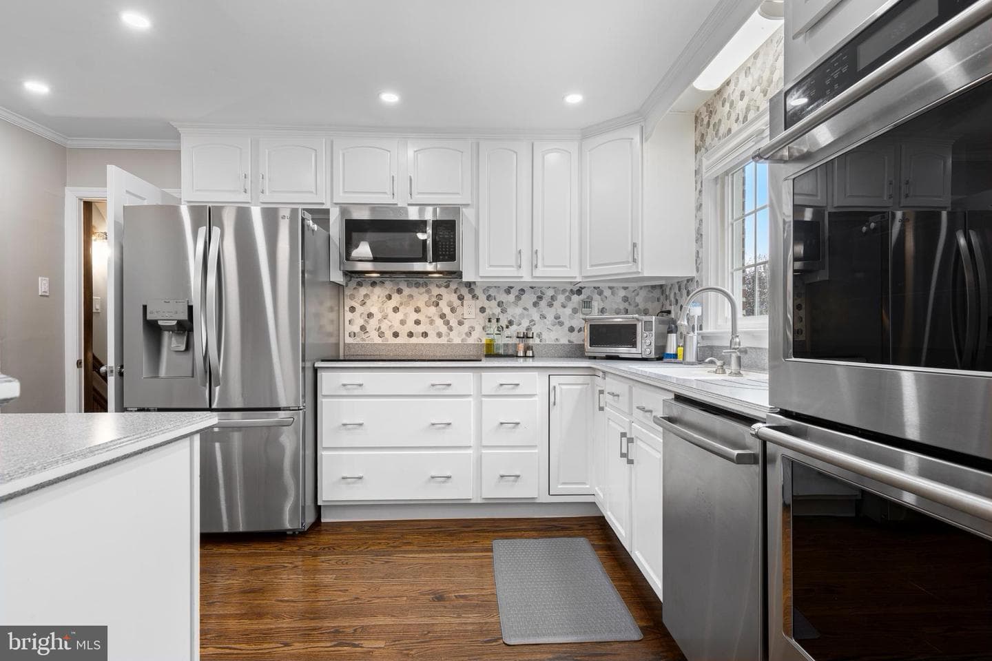108 Canterbury Drive photo 8