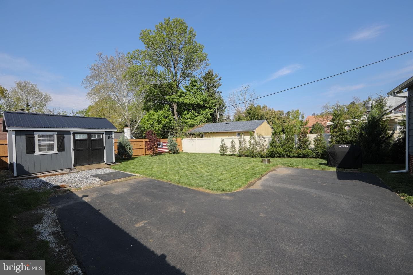 1028 N Providence Road photo 37