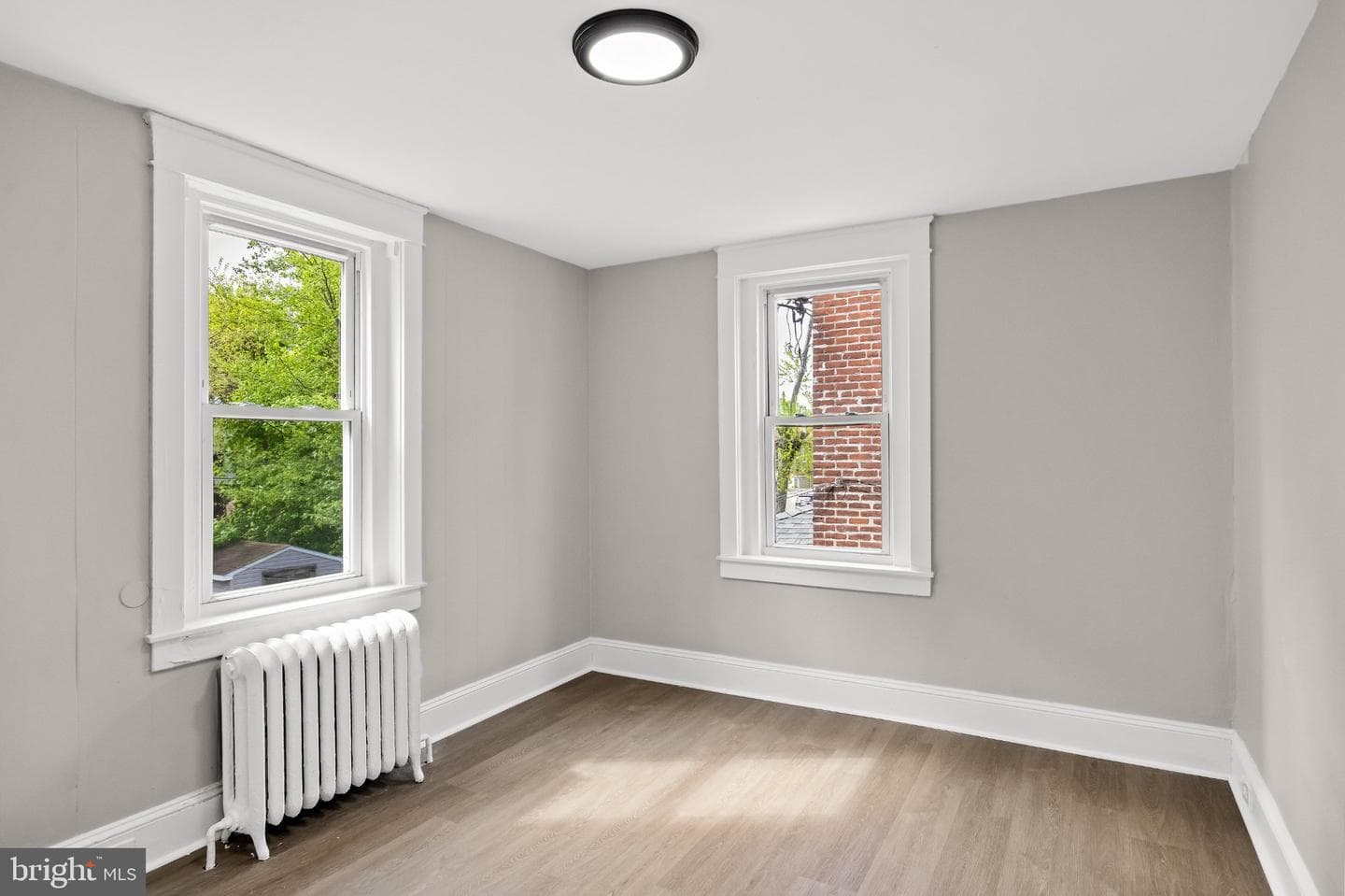 109 E 24th Street photo 20