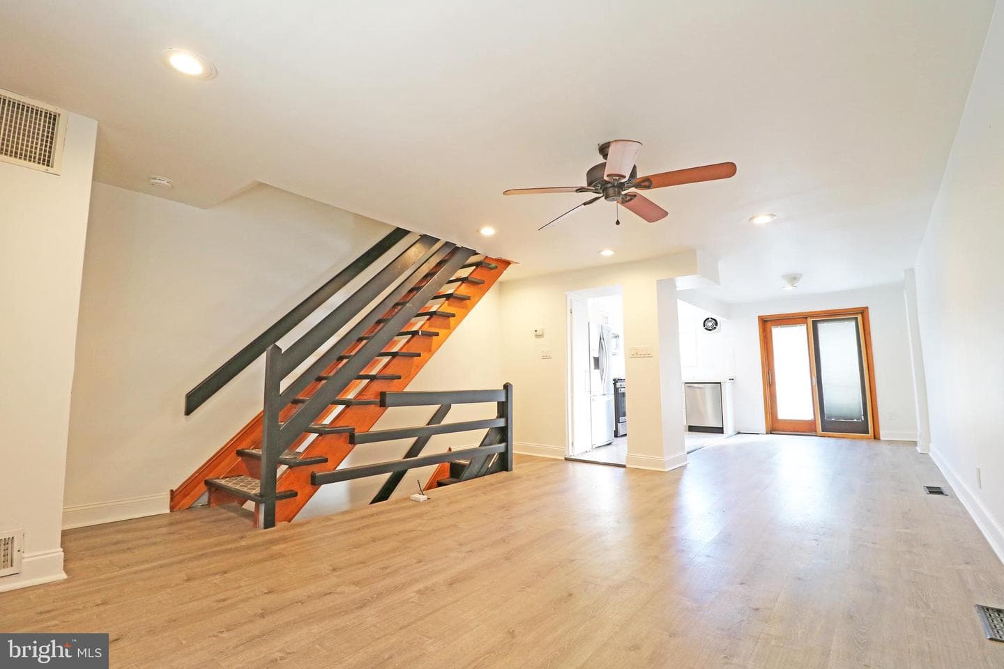 765 Bennington Road photo 6