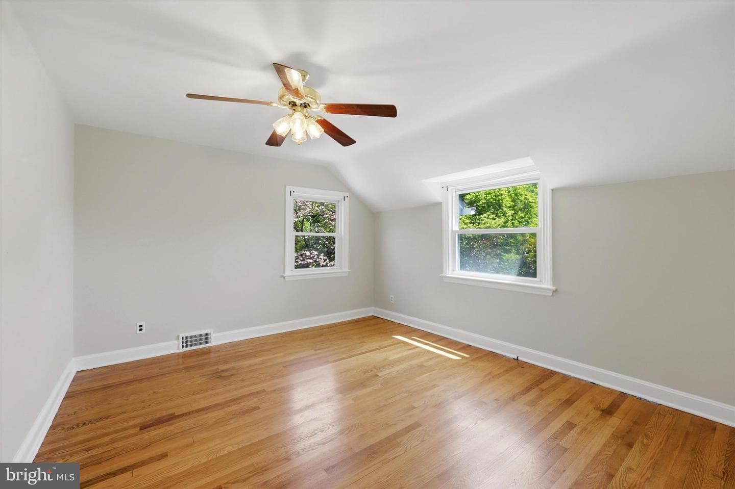 143 Bryn Mawr Avenue photo 13