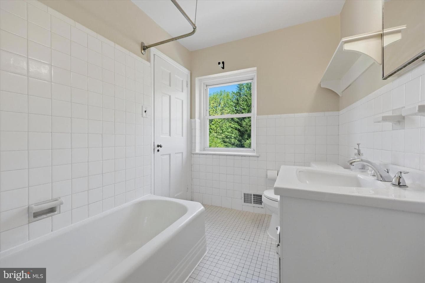 143 Bryn Mawr Avenue photo 15