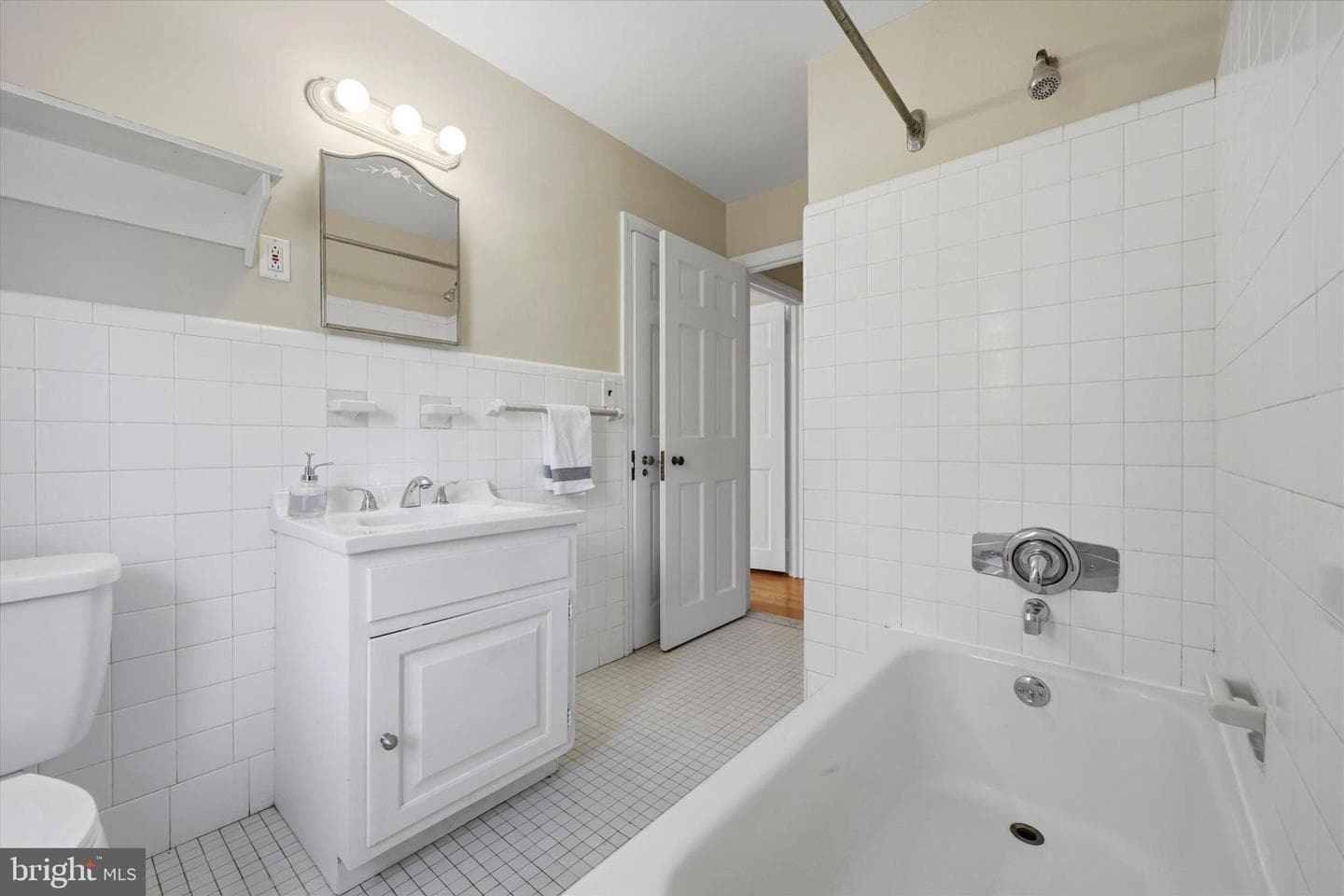 143 Bryn Mawr Avenue photo 16