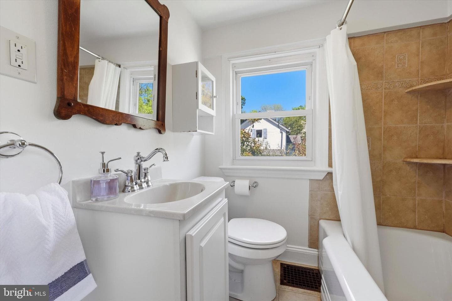 143 Bryn Mawr Avenue photo 28