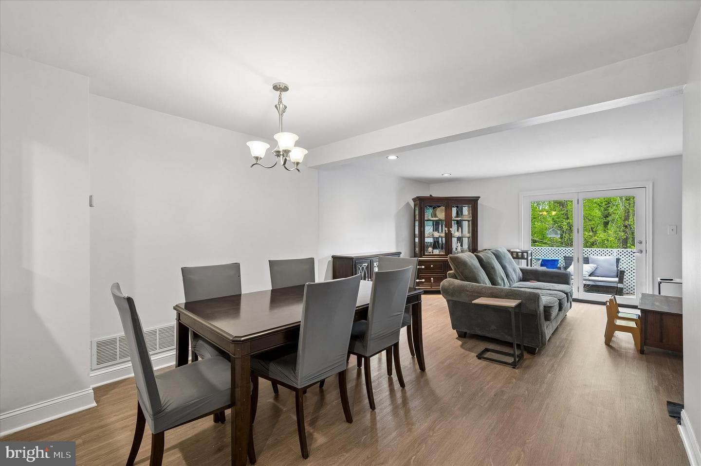 87 Talbot Court photo 10
