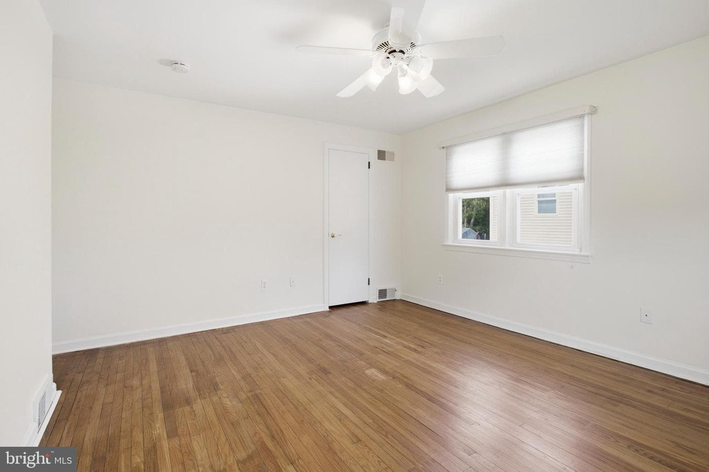 418 Colonial Park Drive photo 22