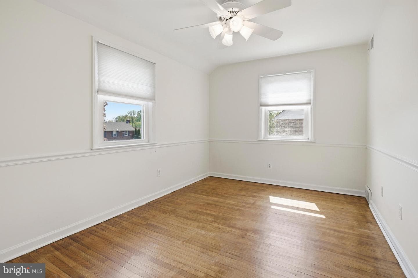 418 Colonial Park Drive photo 24
