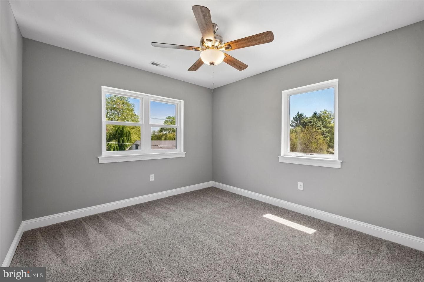 2211 Dickens Lane photo 23