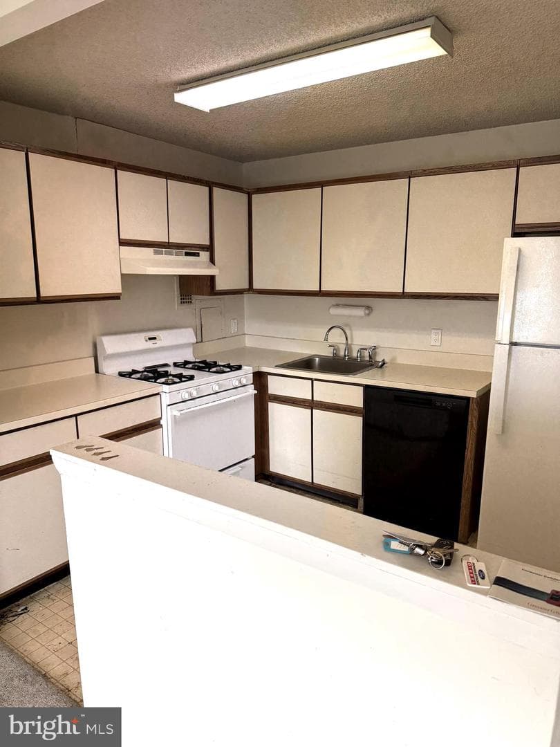 1030 E Lancaster Ave #711 photo 13