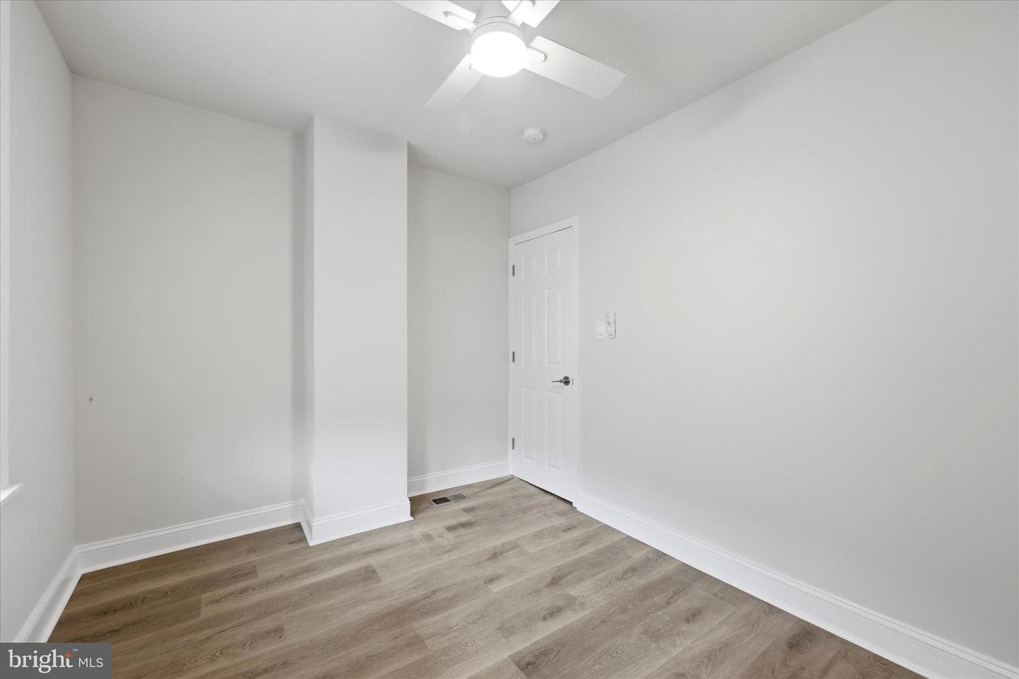 1120 Thomas Street photo 13