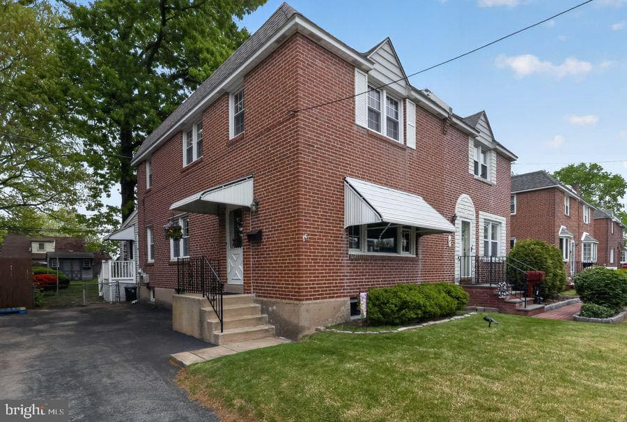 703 Tasker Street photo 2