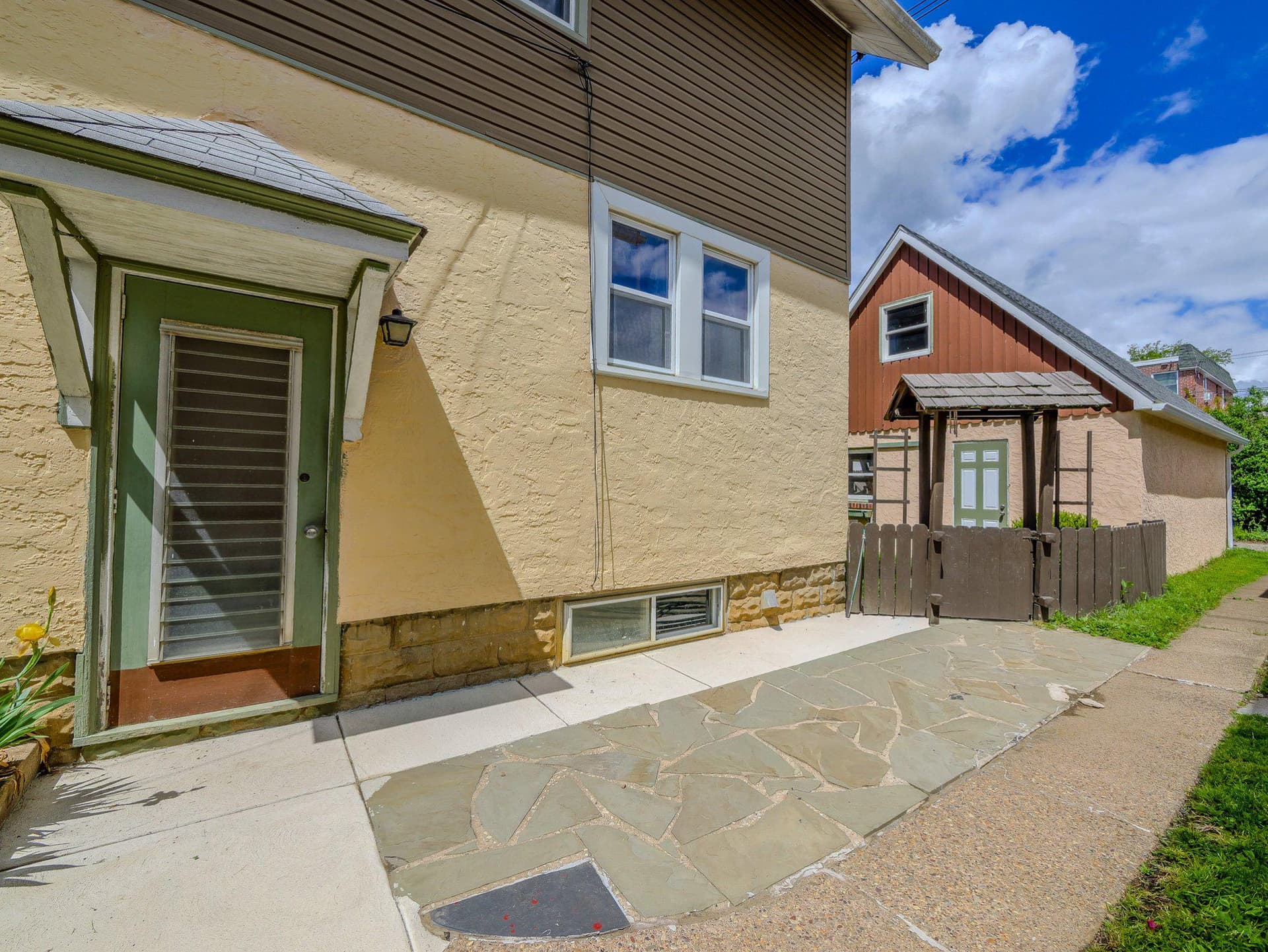 627 W Gardner Avenue photo 4