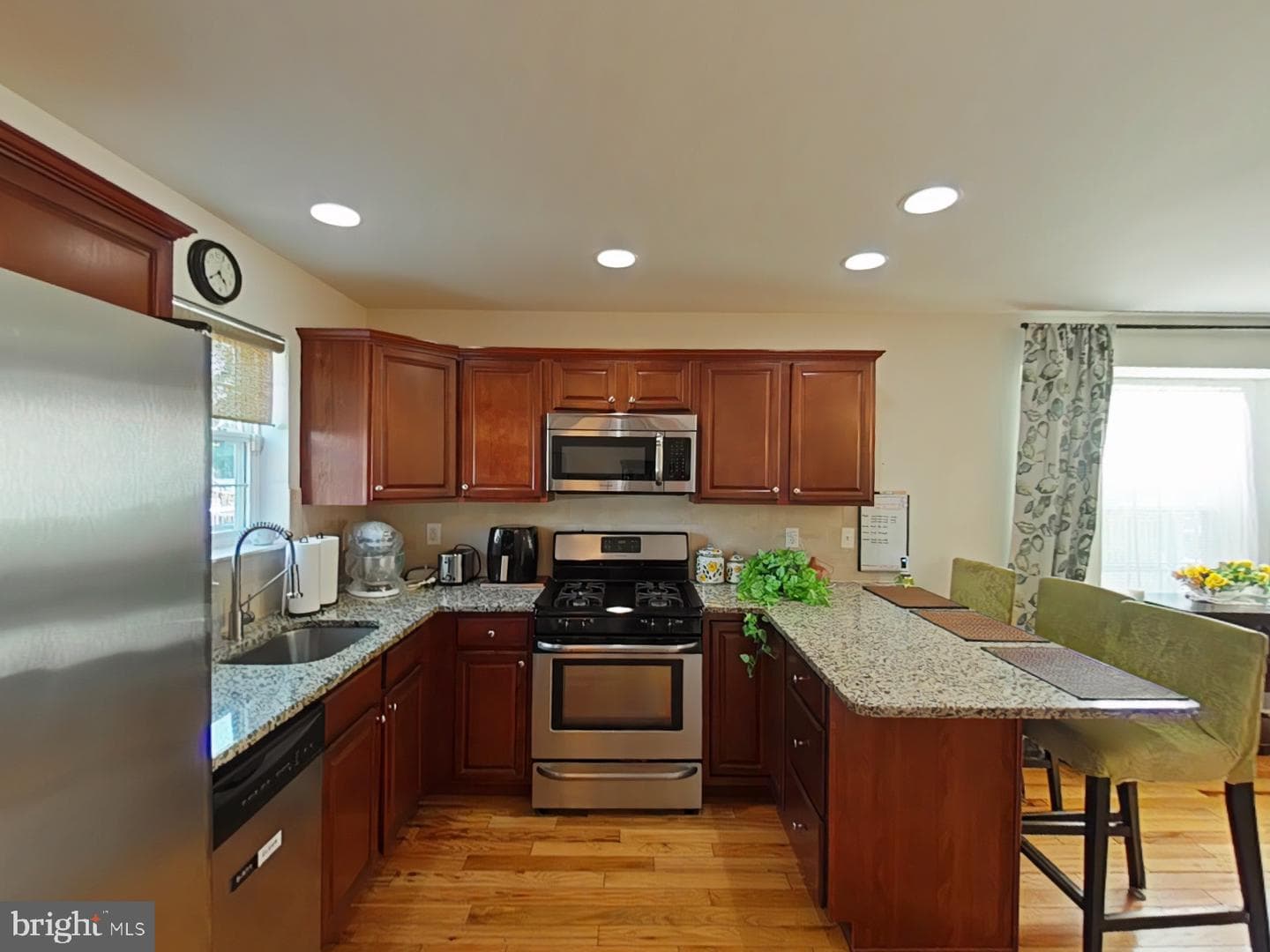62 S Linden Avenue photo 5
