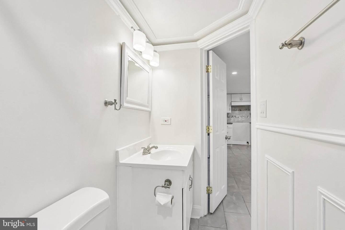7407 Rogers Avenue photo 44
