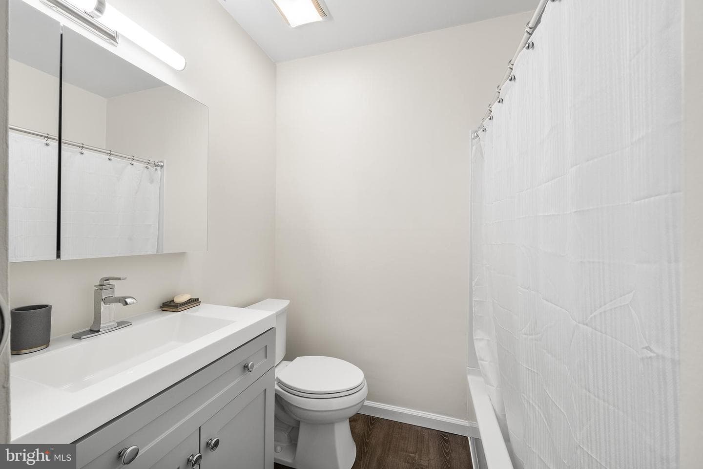 700 Ardmore Avenue #510 photo 24