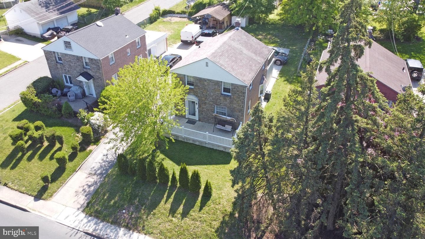 602 W South Avenue photo 46