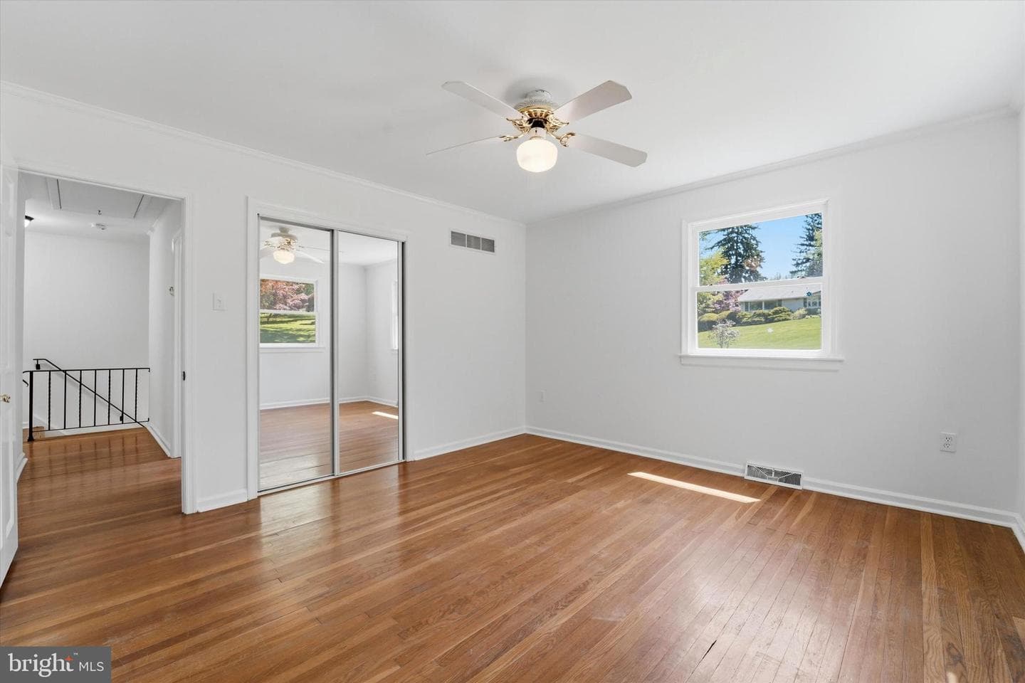 2 Woodbriar Drive photo 39