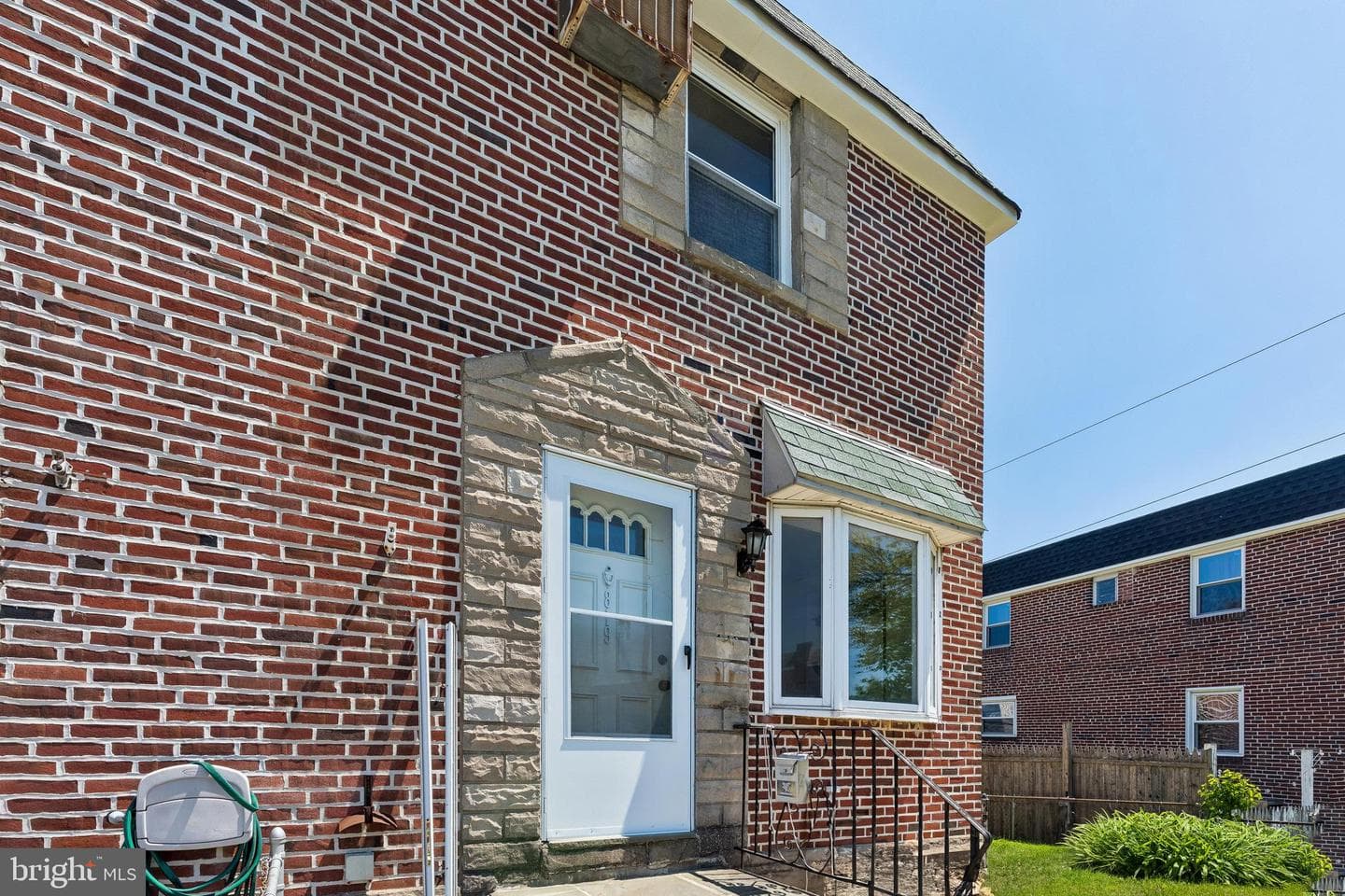 819 Grant Road photo 37