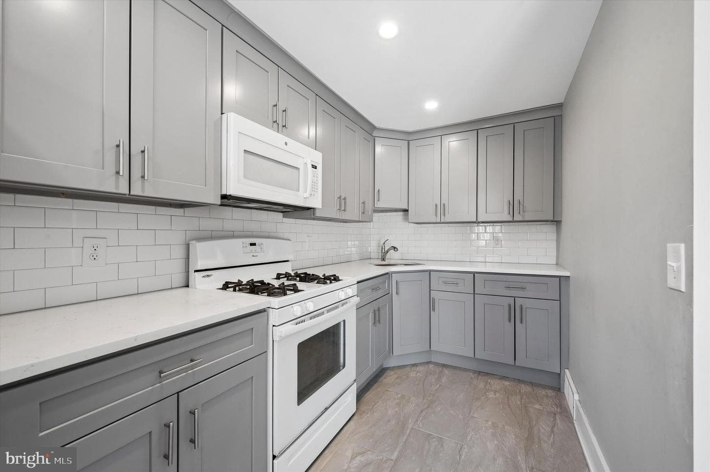 306 Pine Street photo 11