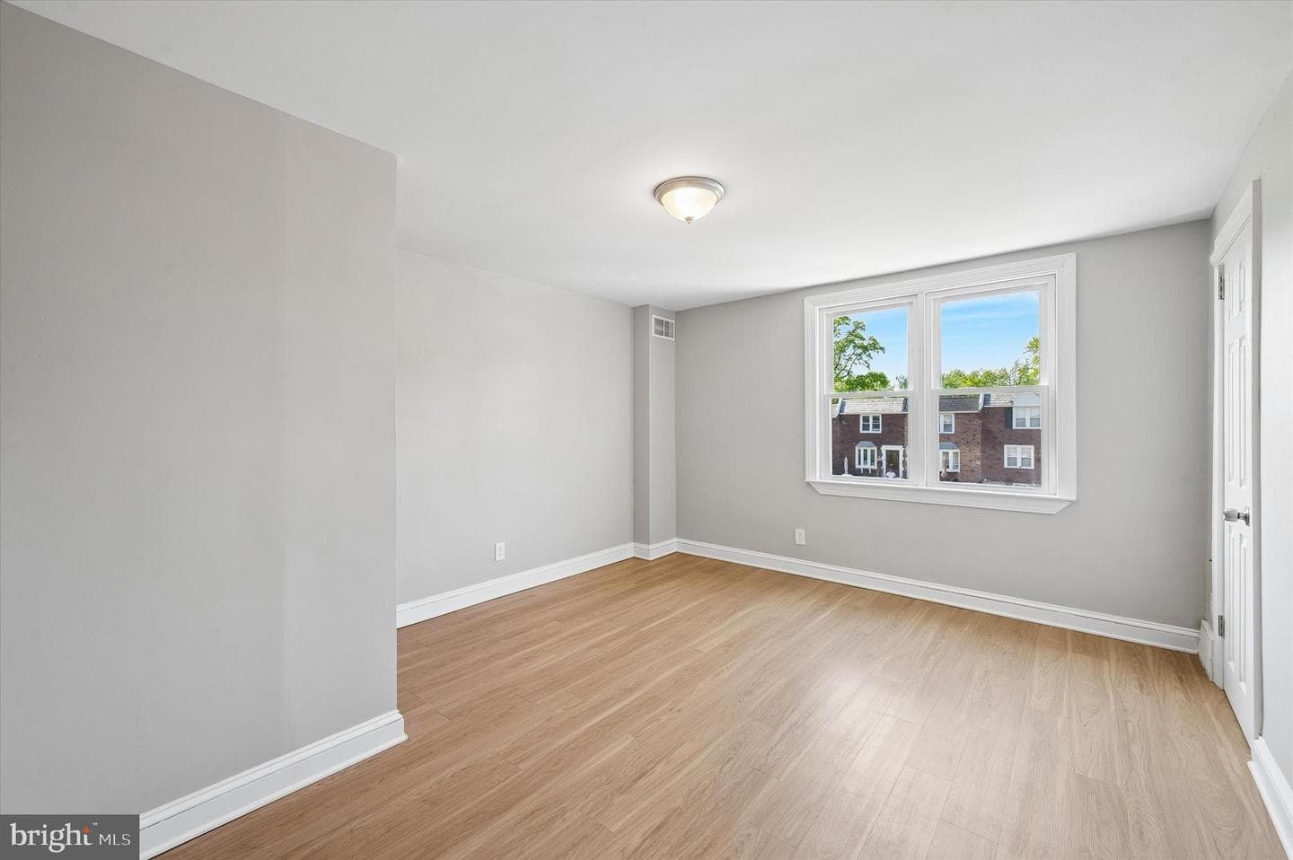 306 Pine Street photo 20
