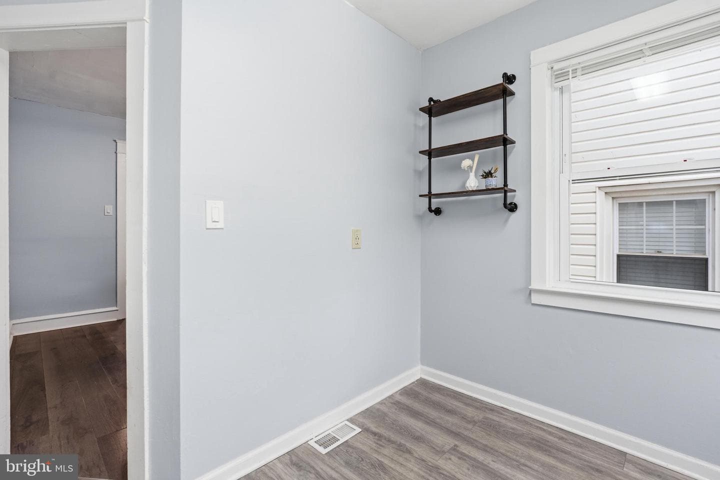 1423 Lawrence Road photo 16