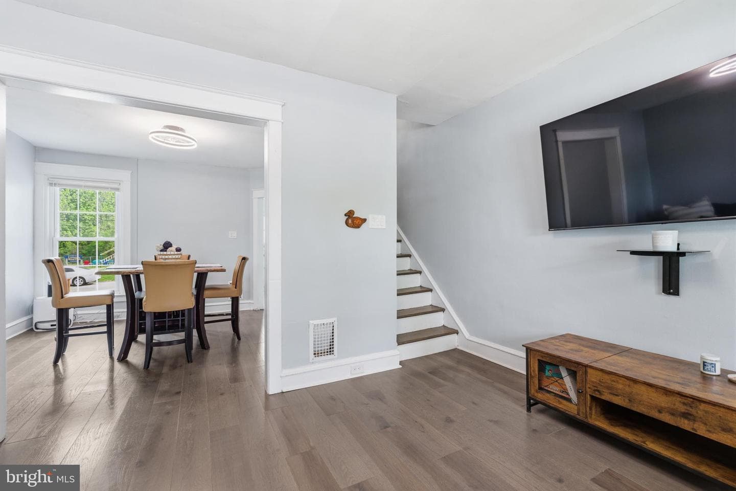 1423 Lawrence Road photo 8