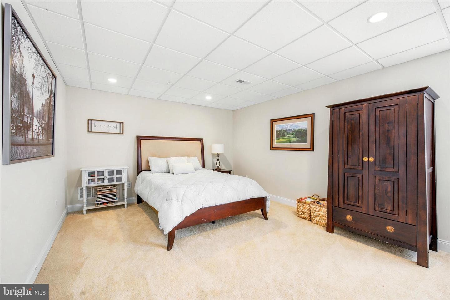3702 Liseter Gardens photo 32