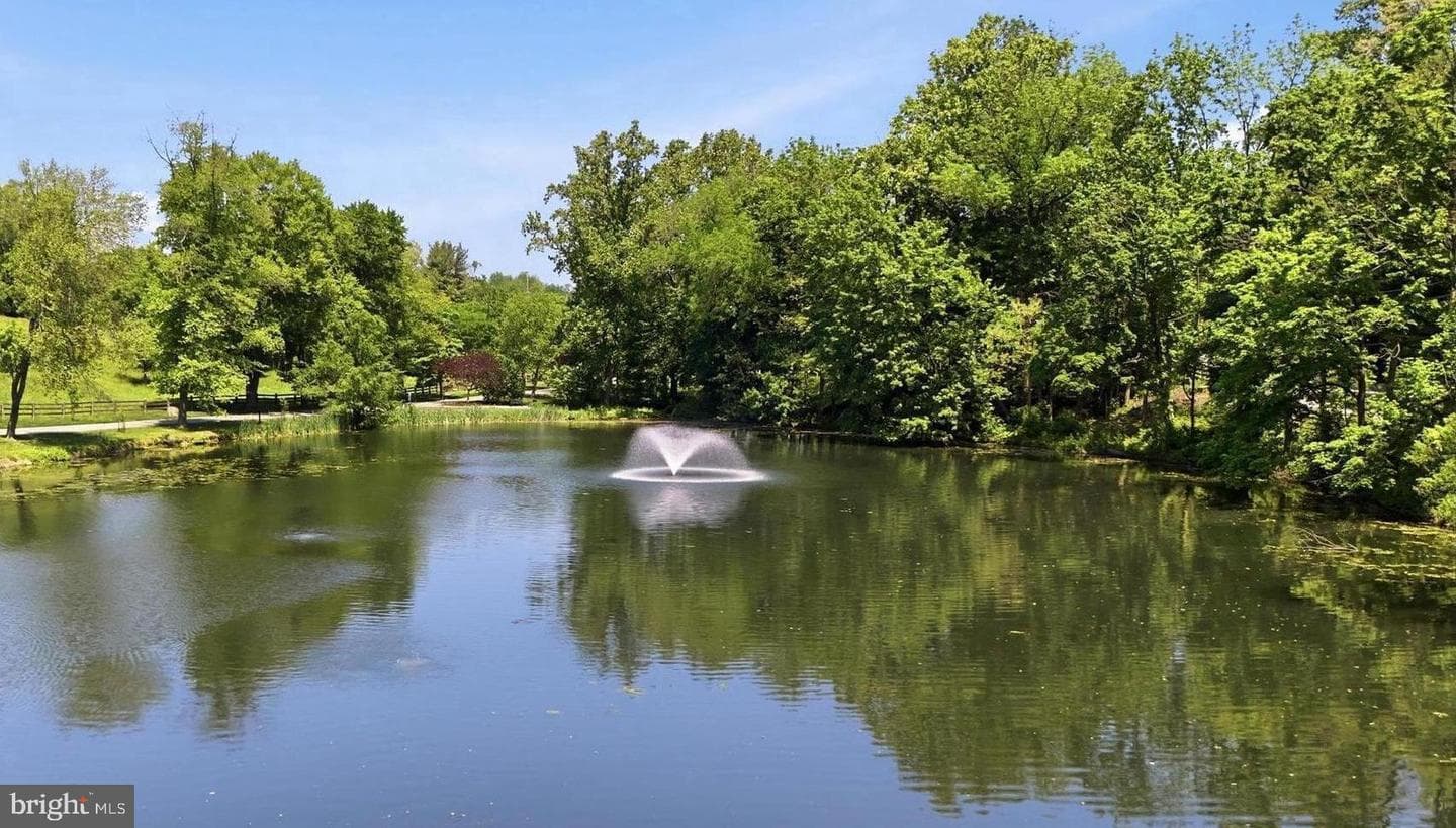 3702 Liseter Gardens photo 45