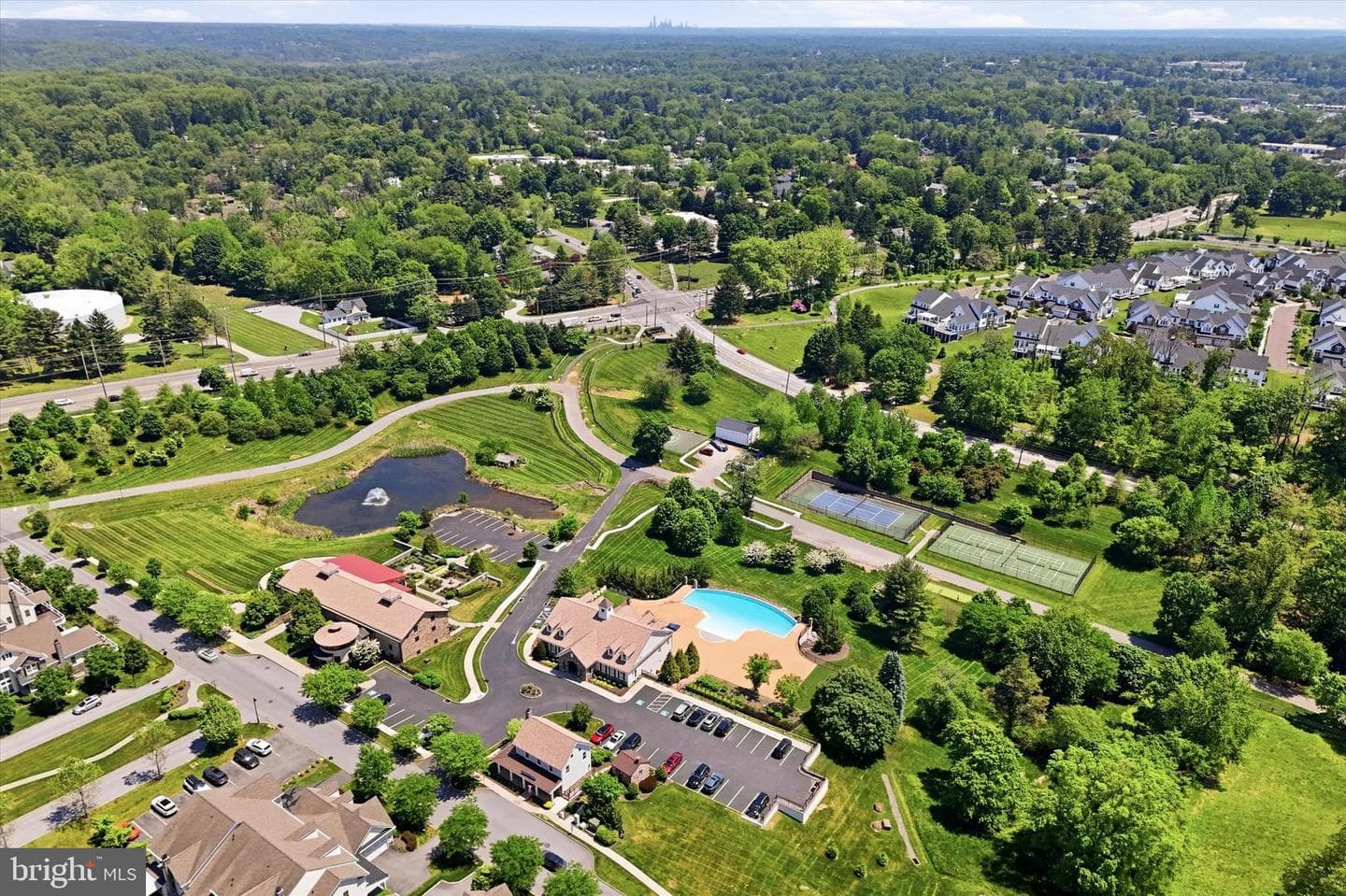 3702 Liseter Gardens photo 47