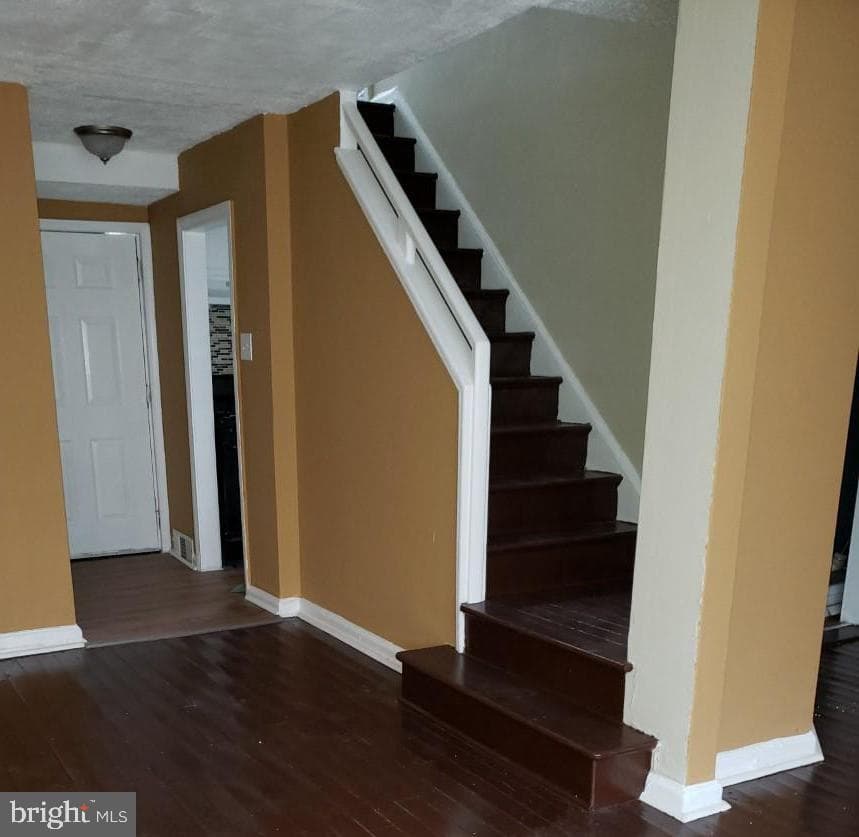 2710 Lehman Street photo 21