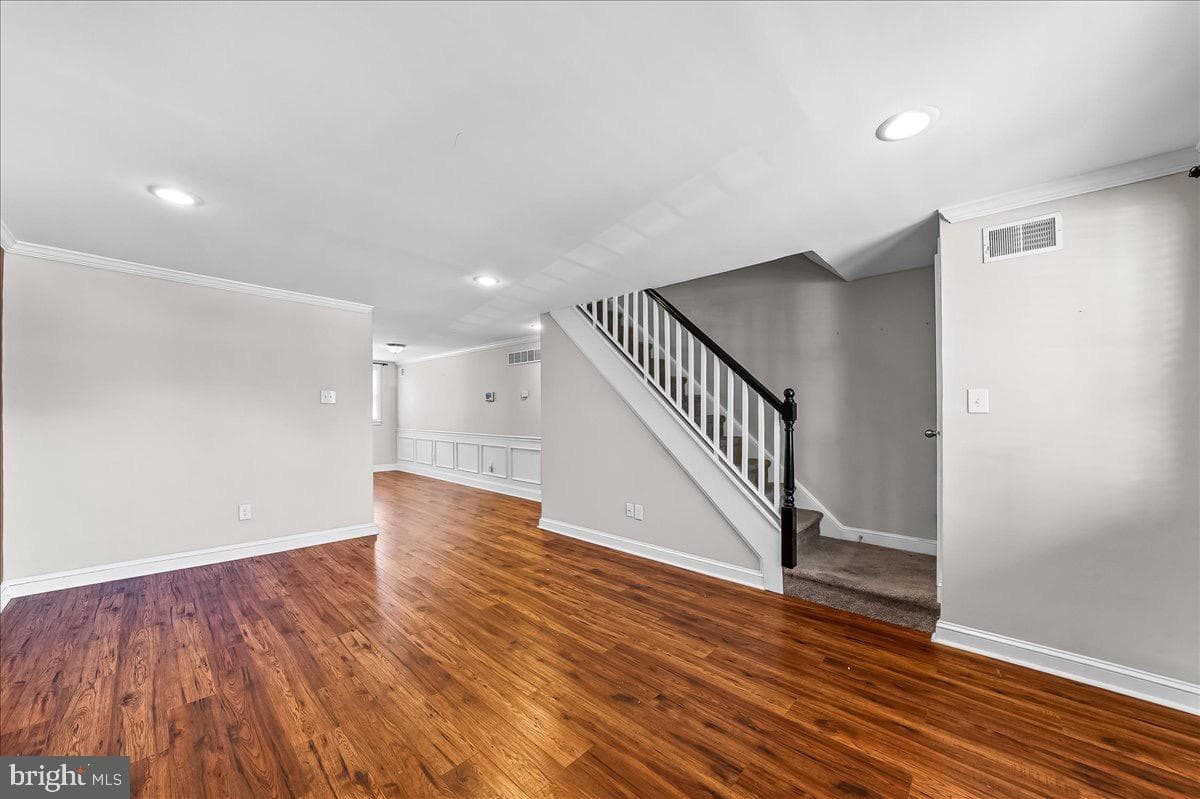 1160 Brookwood Lane photo 2
