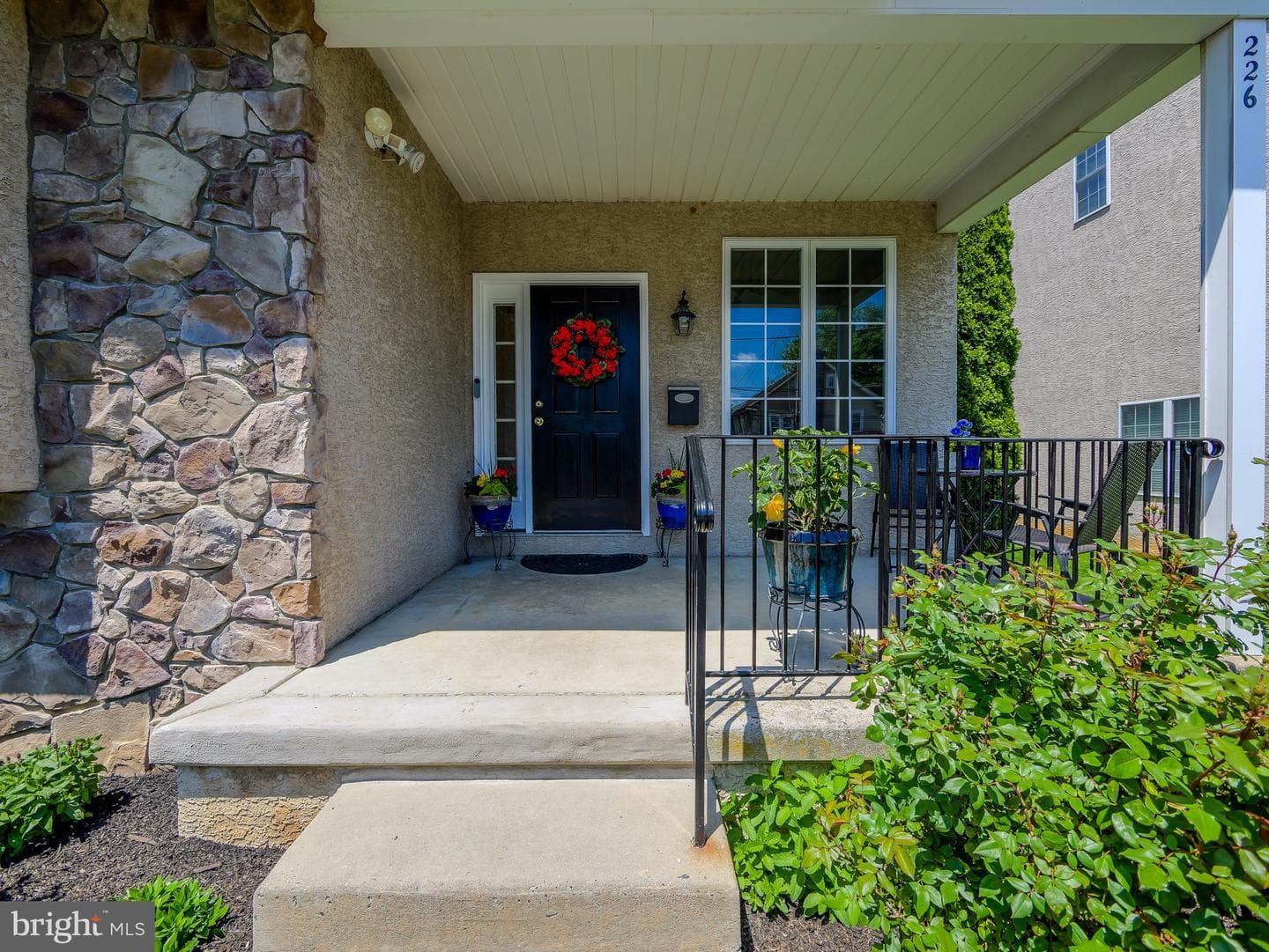 226 E Benedict Avenue photo 13