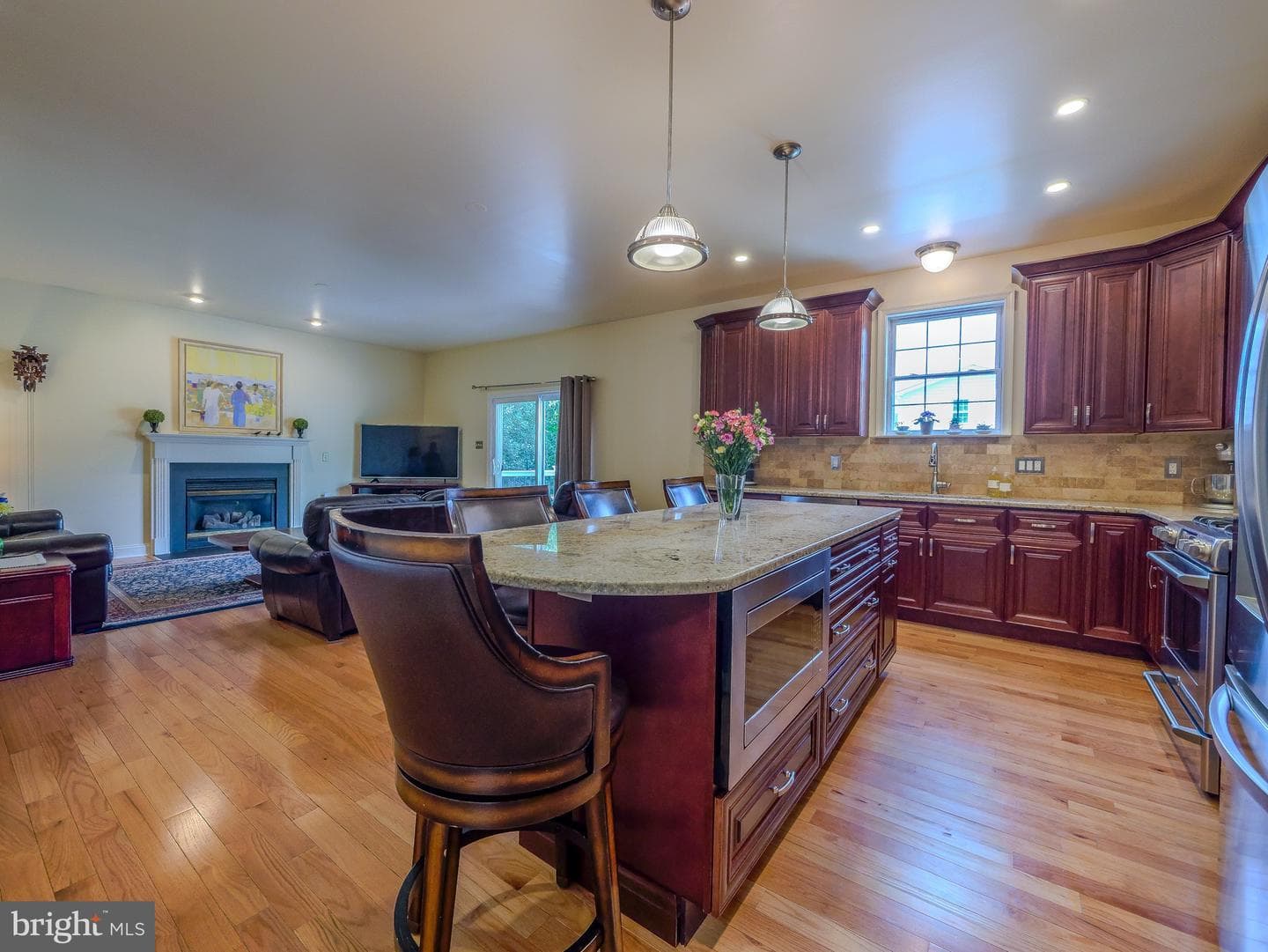 226 E Benedict Avenue photo 34