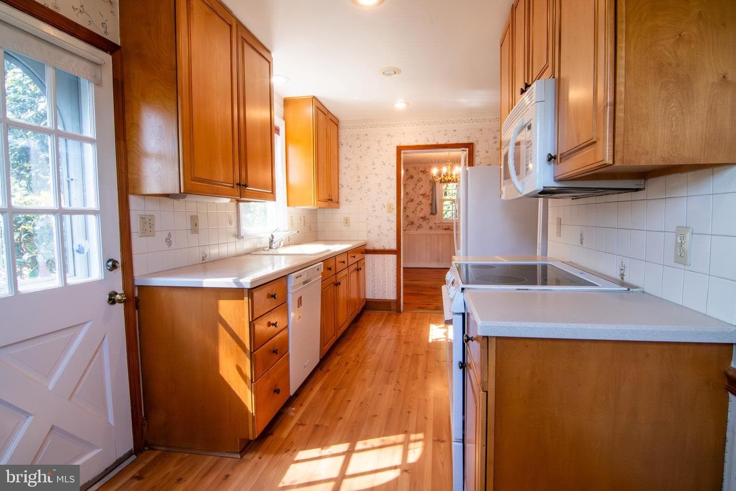 5004 Fairway Road photo 5