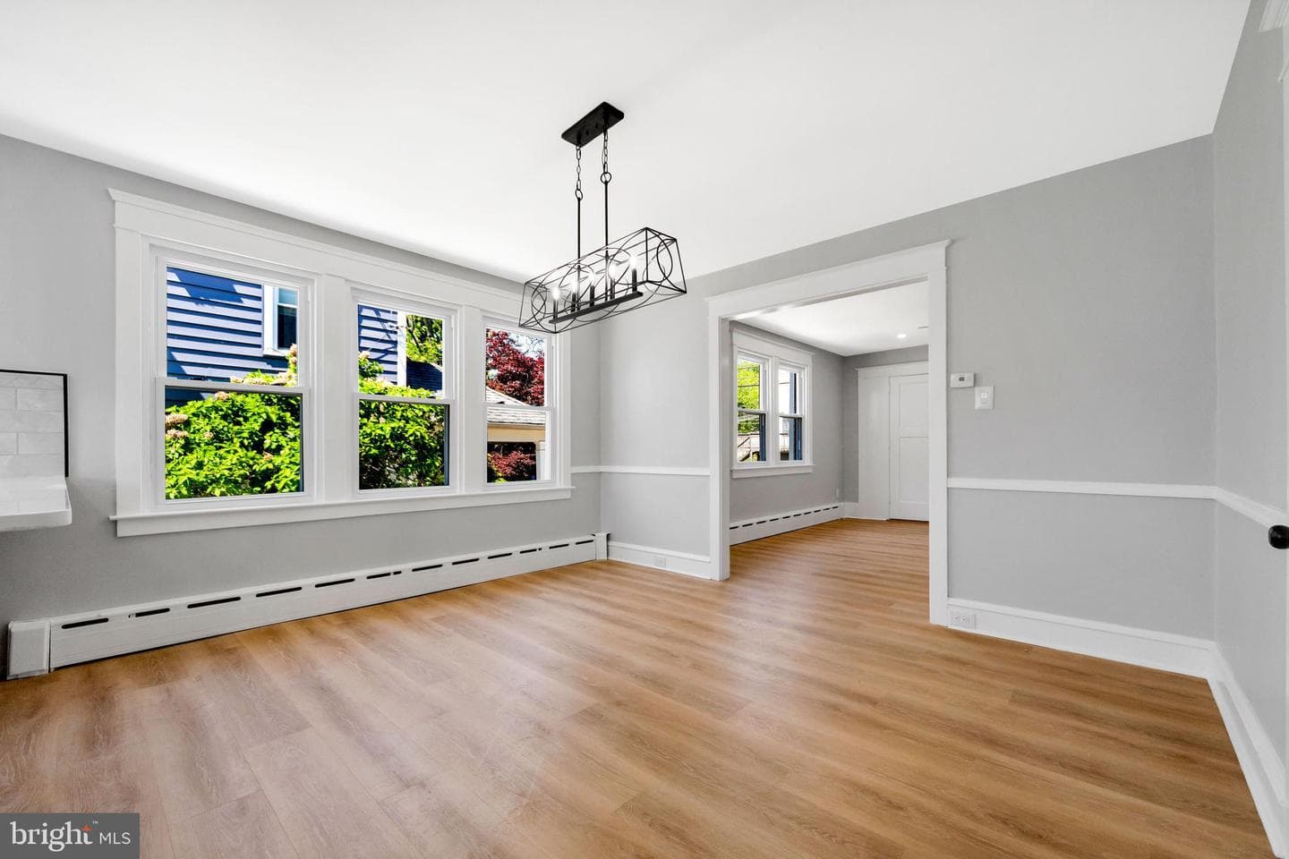 2448 Mansfield Avenue photo 8