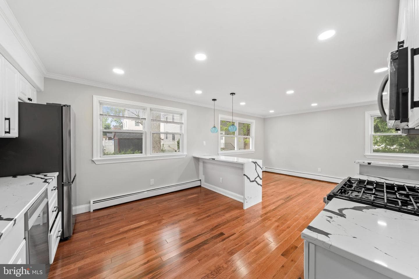 425 North Lane photo 15