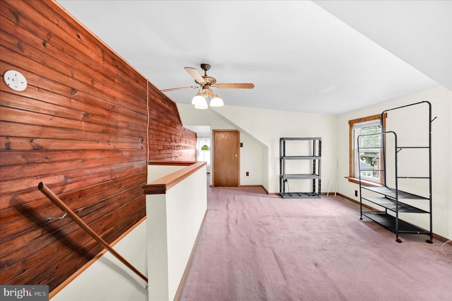 1666 Ward St photo 25