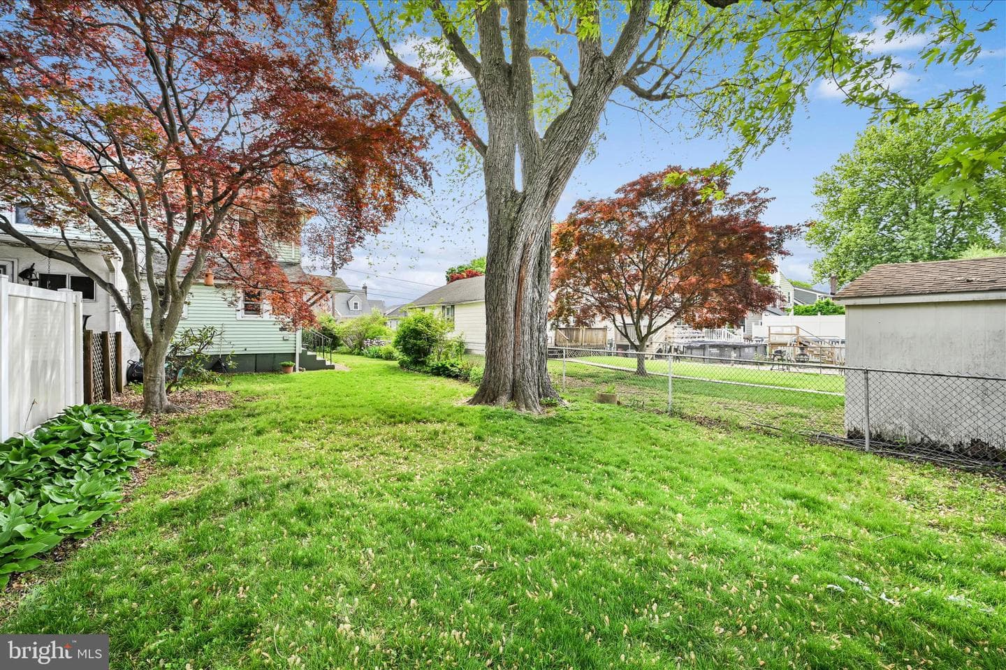 1666 Ward St photo 29