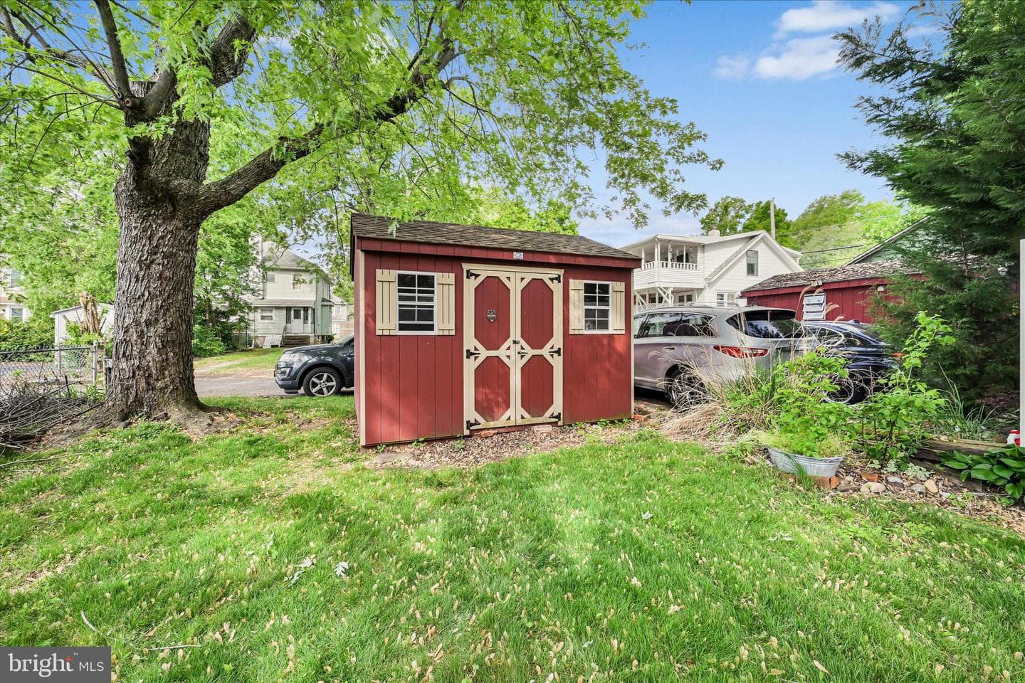 1666 Ward St photo 30