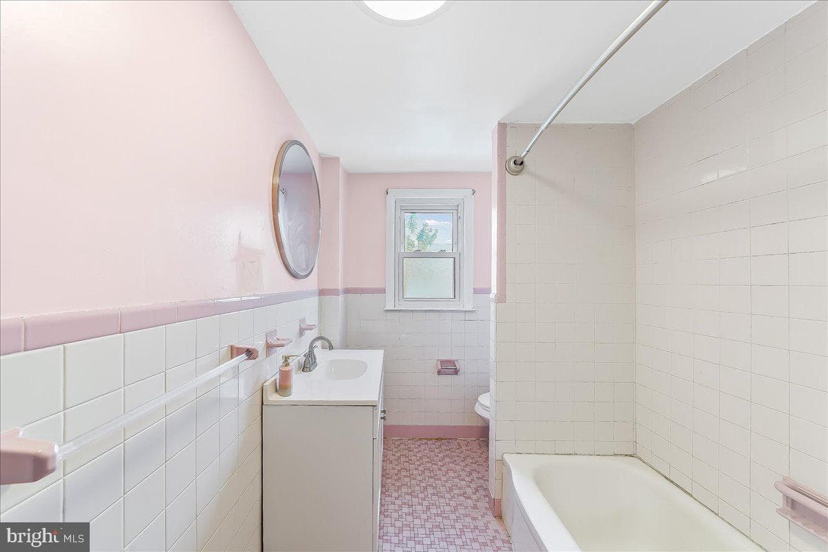 2 S Bonsall Avenue photo 12