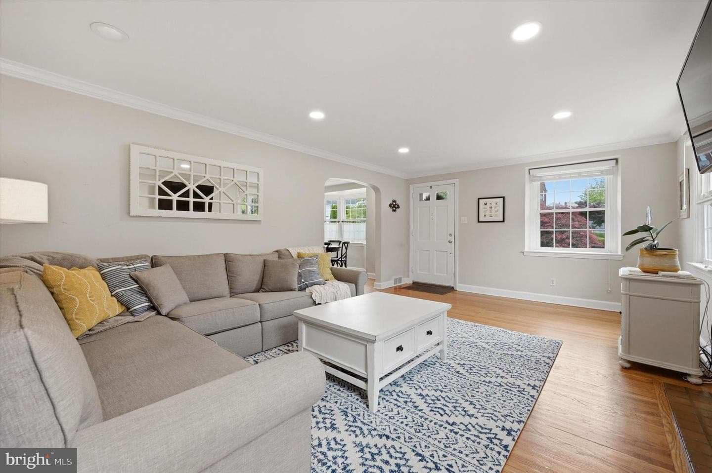 2408 Olcott Avenue photo 7