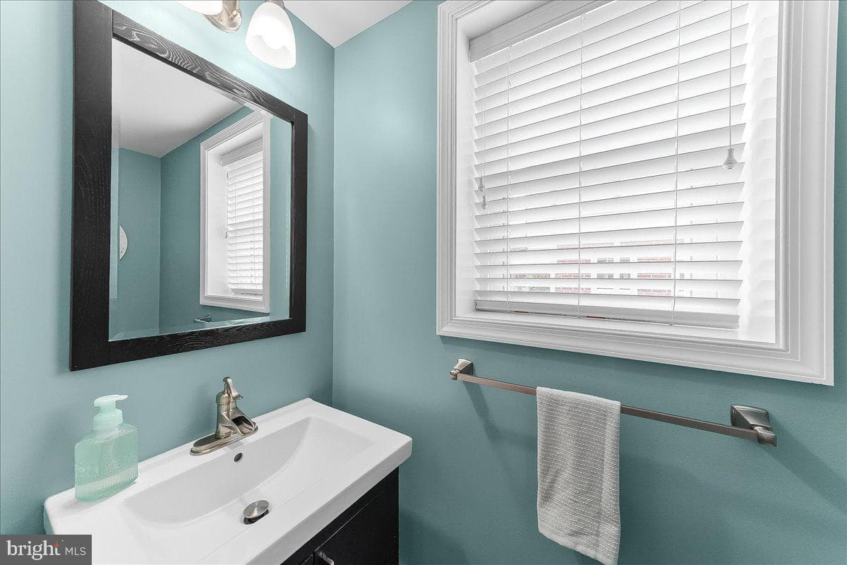 9 Pickwick Lane photo 16