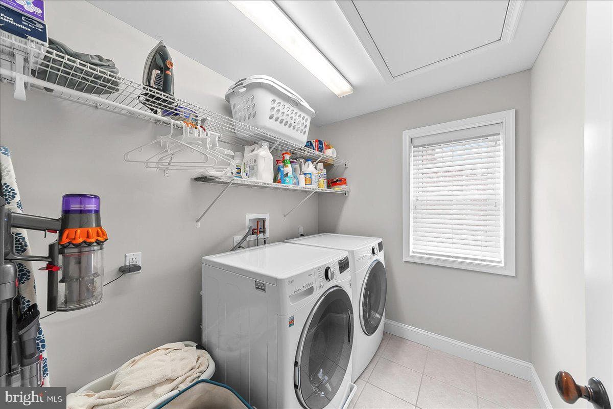 9 Pickwick Lane photo 29