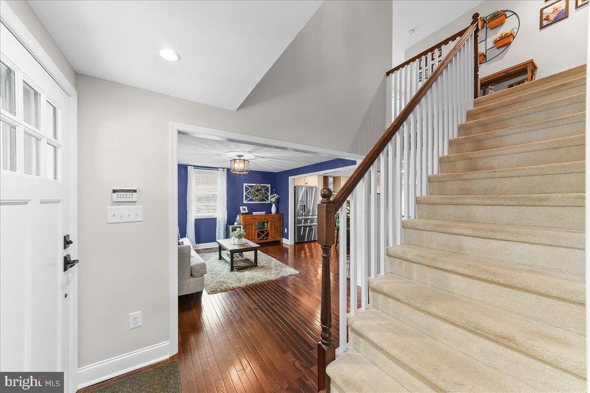 9 Pickwick Lane photo 5