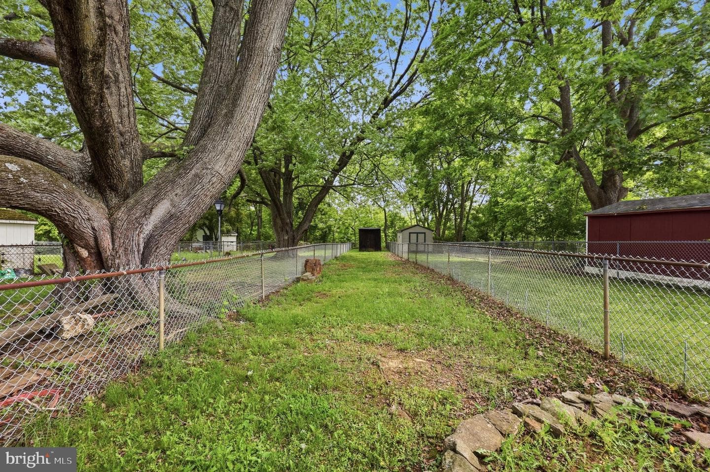 435 Seven Oaks Drive photo 15
