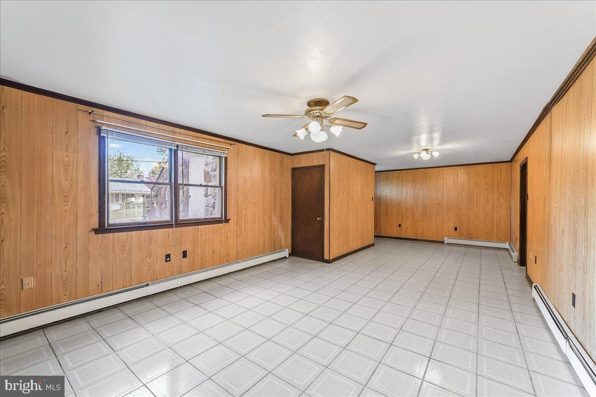 1359 Peach Street photo 24