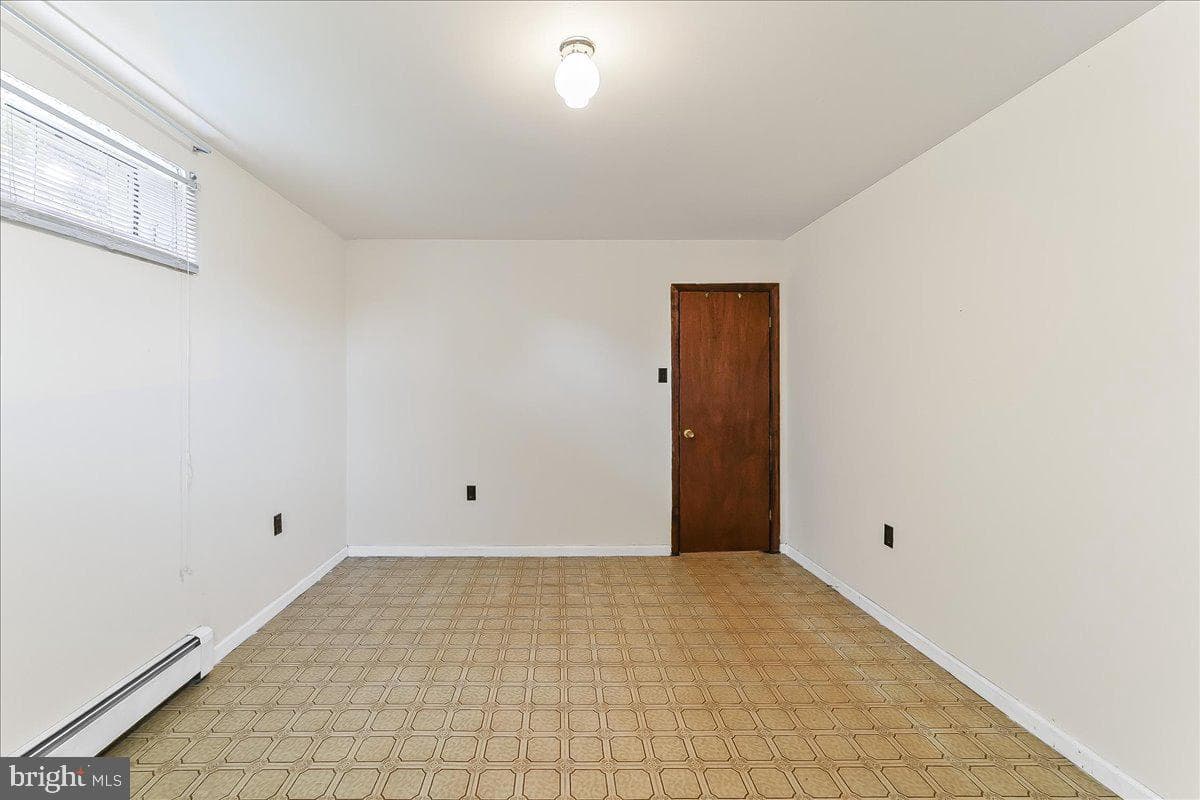 1359 Peach Street photo 30