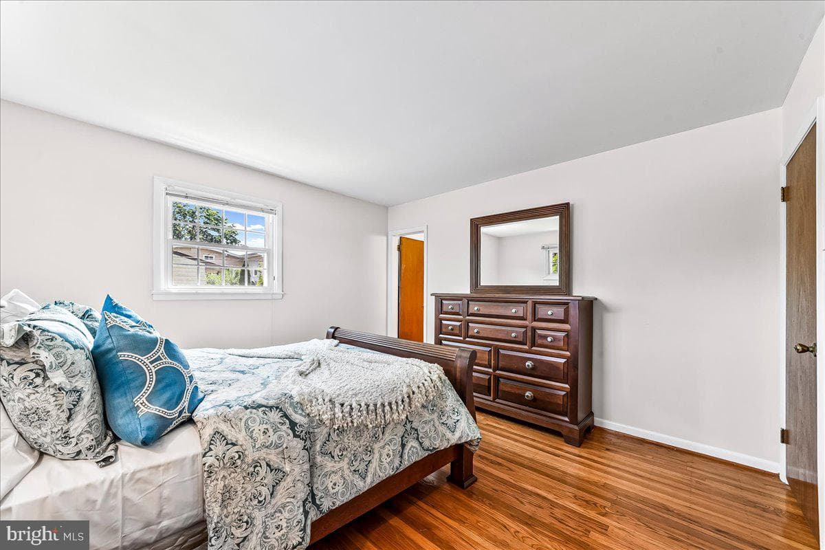 410 Lyndhurst Drive photo 15