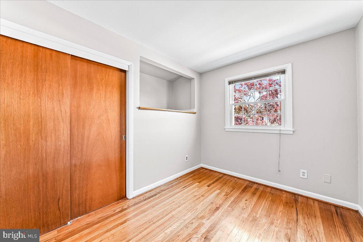 410 Lyndhurst Drive photo 18