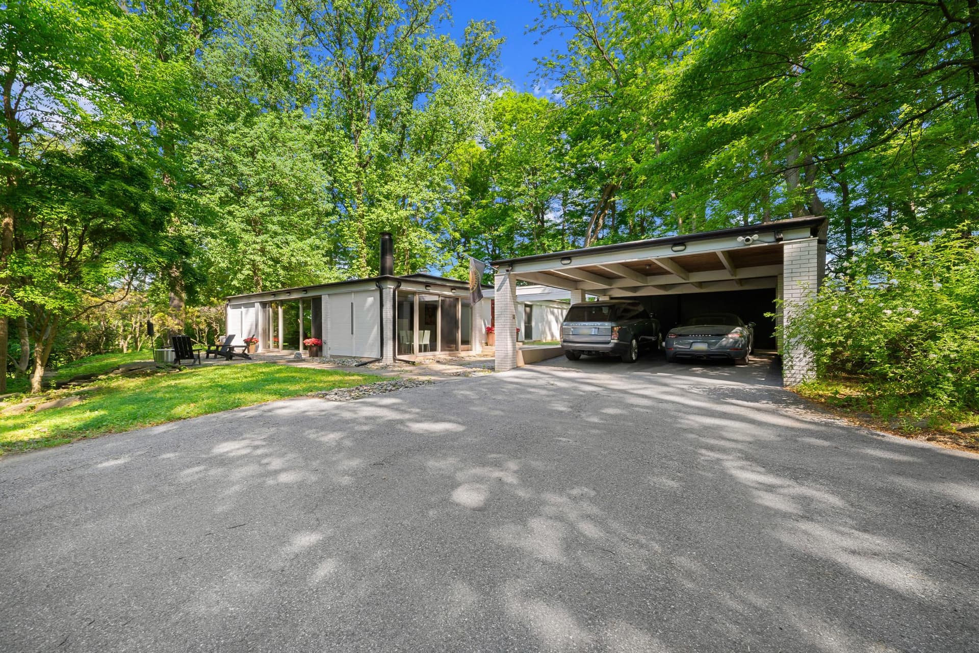 3705 Darby Road photo 3